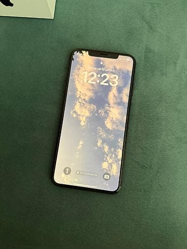 philips xenium 9@9h: IPhone Xs Max, 256 GB, Space Gray, Face ID, Simsiz şarj — 3