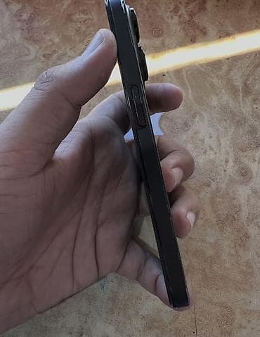 4g mifi modem satilir: IPhone 14 Pro, 256 GB, Qara, Face ID — 5