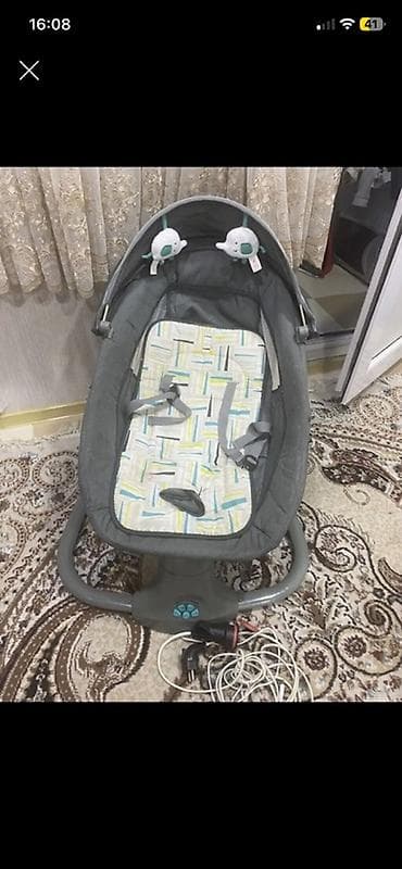 Uşaq mebeli: Oğlan və qız üçün, Dördbucaq, Beşik, Dəstsiz, Matrassız, Yellənmə mexanizm ilə — 1