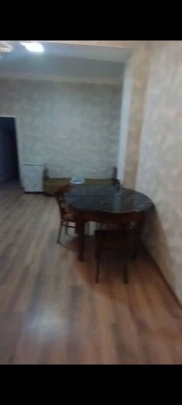 bilgəhdə kirayə evlər: Kirayə mənzil – Asan Xidmətin arxası, GDU 3 korpusunun yanı, 2 — 6