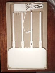 cində internet paketləri: "Xiaomi Mi Router 4C" 
Əla vəziyyətdə — 1