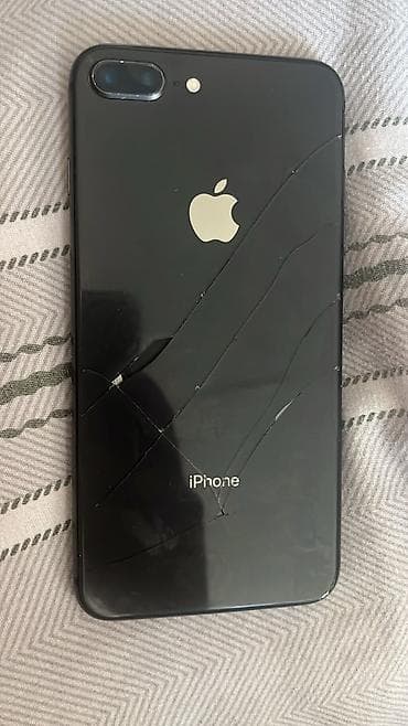 2.el apple telefon: IPhone 8 Plus, 64 GB, Qara, Barmaq izi — 2