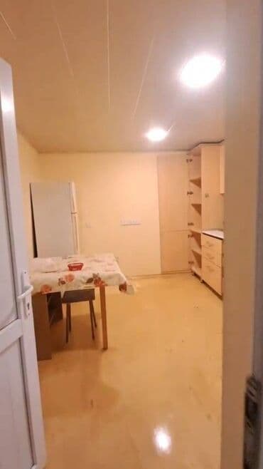 Bağ evləri: Salam. 2ci Alatava da (20 Yanvar metrosuna piyada 10-15 dəq, həmçinin — 4