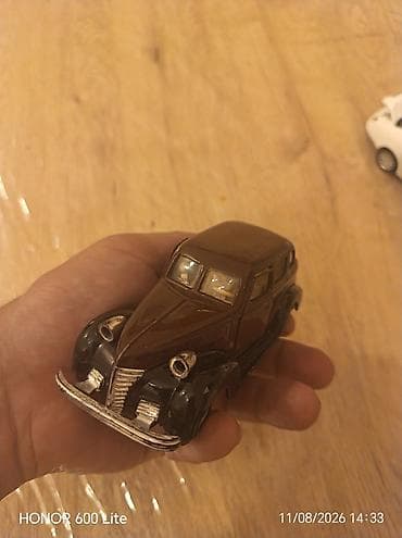 mini disk: Məhsul: 2 ədəd metal oyuncaq avtomobil maketi (koleksiya/oyun üçün) — 3