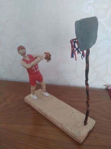 anime fiqur: Heykəlcik, 2024 il, Ünvandan götürmə — 2