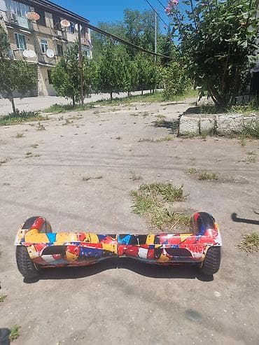 Rəngarəng dizaynlı self‑balans scooter (hoverboard) Xüsusiyyətlər: -