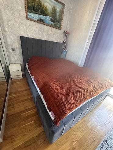 SmTaxt 250azn. Tumba satilmir. Bazalidir. Unvan Yasamal mida (sm)