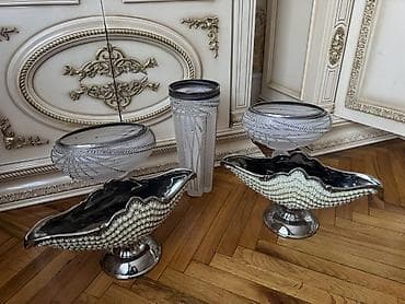 saxta baba ve qar qiz sekilleri: Dekorativ servis və aksesuar dəsti Tərkib: - 2 ədəd böyük, ayaqlı — 1