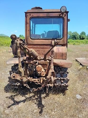 Nəqliyyat: Buldozer (paletli traktor) – DT-75 seriyası Texniki təsvir: - Tip — 8