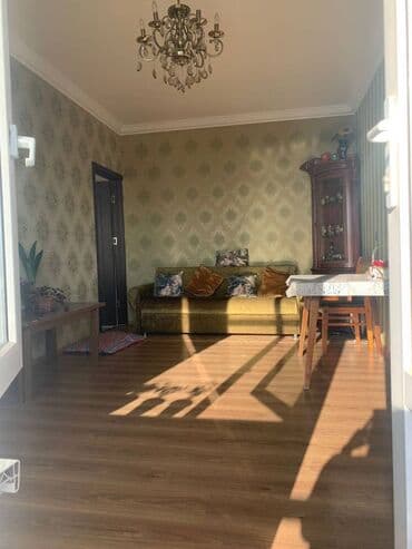 ist petrol tbilisi prospekti: Bakı, 5 otaqlı, Köhnə tikili, 104 kv. m — 2