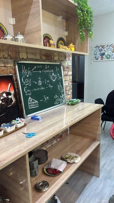 lux kofe: Kafe/bar üçün hazır mebel komplekti Tərkib: - Ön bar rəfi – laminat — 2