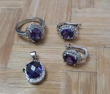 1 qram 925 gümüş nece manatdir: Dəstə daxildir: Üzük, Sırğa, Kulon, Gümüş, 925 Əyar, 15 g — 4