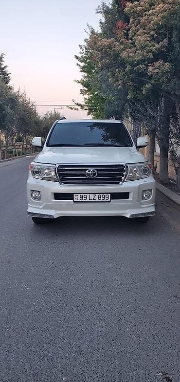 Toyota Land Cruiser GXR, ağ rəng, 5 qapı, tam ölçülü off-road/SUV