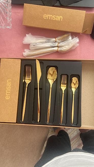 Столовые приборы: Emsan qızılı rəngdə 6 nəfərlik çəngəl, bıçaq və qaşıq dəsti( 2 — 2