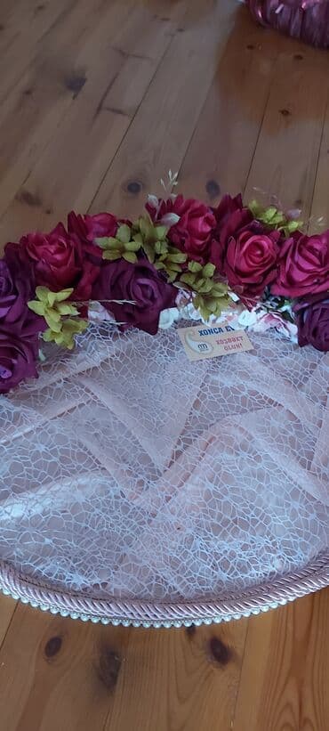 iplerin qiymeti: Şirni xoncasi bol ciceklərlə bəzədilmiş. Dekorativ məqsədlər üçün — 2