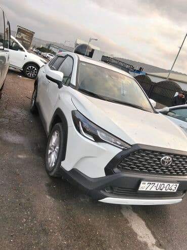 tayota carolla: Toyota hibrid sedan – geniş və texnoloji salon - Hibrid sistemli — 9