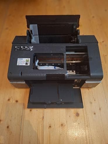 Printer və kseroks aparatları: Salam diqaətlə oxuyun 2 ədəd Epson l800 printer 1 ədəd epson t50 — 7