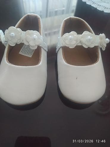 20 21 razmer Ağ rəngli körpə qız balerinka ayaqqabıları - Model: Mary