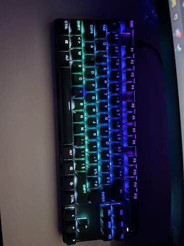 Məhsul: Kompakt mexaniki klaviatura (RGB işıqlanma) Xüsusiyyətlər: - — 1