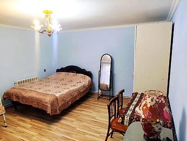 Qubada gunluk gelen qonaqlar ucun ayrica heyet evi.her weraiti