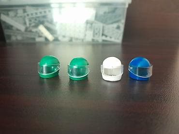 Yarışçılar və motosikletçilər üçün orijinal LEGO dəbilqələri satılır