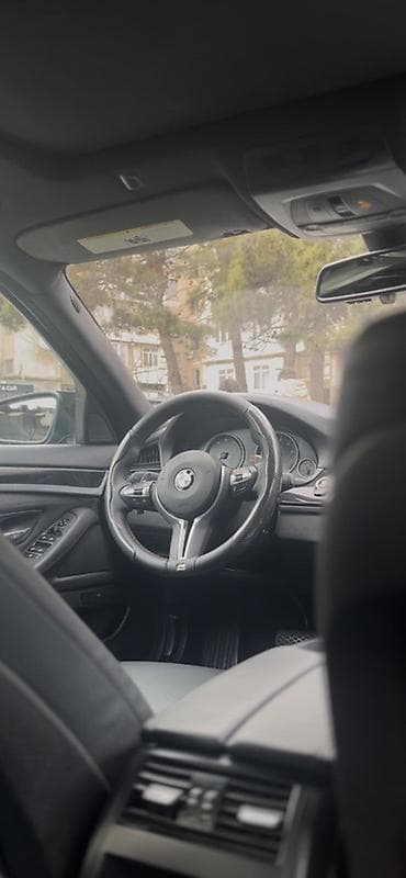 BMW: BMW 5 series: 2 l | 2015 il Sedan — 2