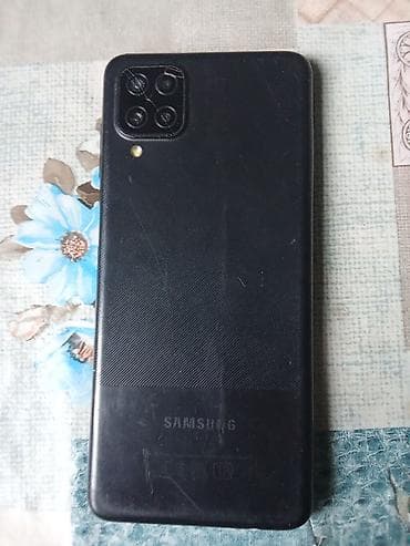 casper via a1: Samsung Galaxy A12, 32 GB, rəng - Qara, Qırıq — 2