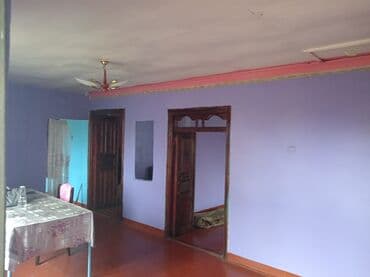 kirdite evler: Bağ evi / həyət evi - Bir mərtəbəli, ağ fasadlı, şifer damlı ev - — 5