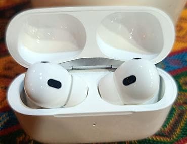 macbook air ucuz: Apple AirPods Pro 2 (ağıllı şarj qutusu ilə) Xüsusiyyətlər: - Aktiv — 1