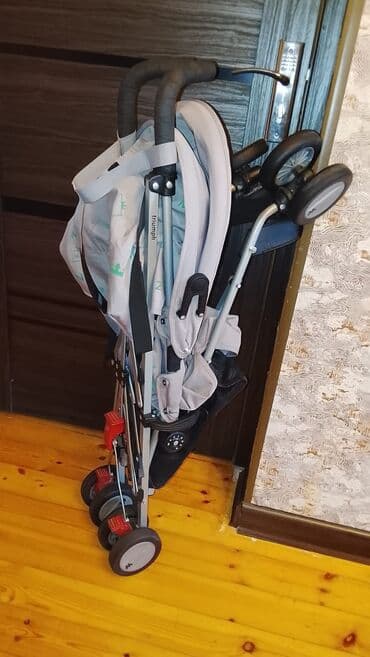 miniks uşaq geyimləri: İki tutacaqlı araba, Maclaren — 4