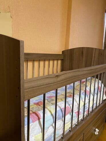 yas tortlari: Oğlan və qız üçün, İşlənmiş, Beşik, Matras ilə — 1