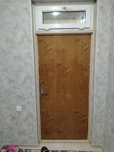 dəmir sifer: Dəmir giriş qapısı və üst hissəsində pəncərə - Material: metal/dəmir — 2