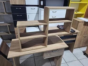 divarda yolka: Yeni, Kitab rəfi, Düz — 6