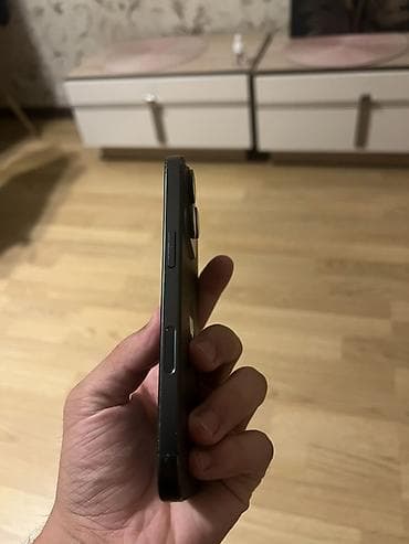 iphone xs pro max: IPhone 16 Pro, 128 GB, Black Titanium, Face ID — 4