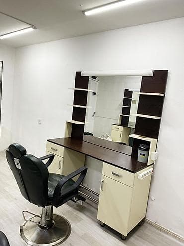 bərbər mebeli: Genclikde m/s 5 dq mesafede yerlesen kişi salonuna tecrubeli berber — 2