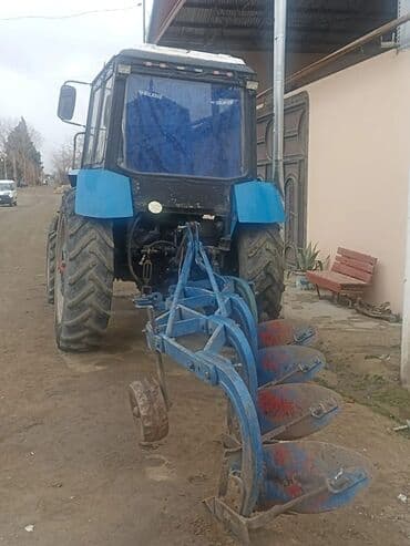 turbo az 4 göz: MTZ Belarus tipli təkərli traktor Xüsusiyyətlər: - Ön dartı ilə — 4