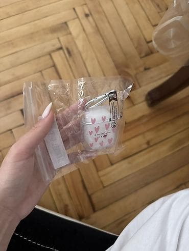 iphone x adapter: Case Airpods uçun 1/2 olan satilir her biri Məhsul: Simli qulaqcıqlar — 2