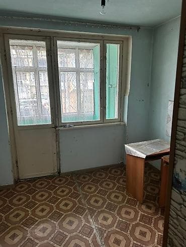 köhne suraxani: Bakı, Hövsan qəs., 3 otaqlı, Köhnə tikili, 85 kv. m — 3