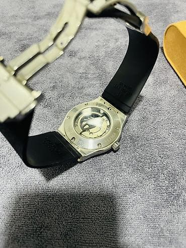 qol saatlari: Hublot Classic Fusion avtomatik qol saatı saat isleyir cox xirda — 2