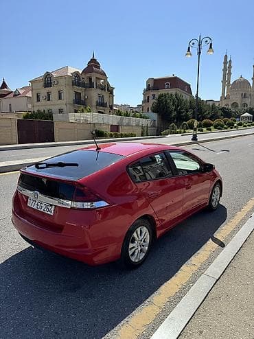 Avtomobil satışı: HONDA INSAET SATILIR TAKSIYE BURAXILIS KARTI VAR 2028 ci il YANVARIN 1 — 4