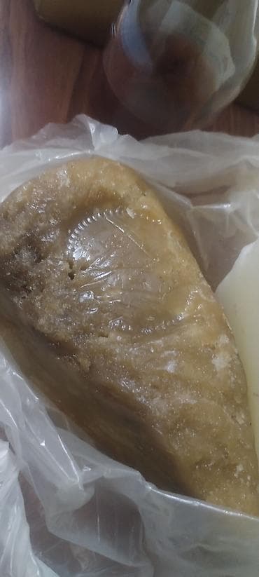 Parafin Naftalandan alınıb ağ və qara parafin 1kg 300 qr dı naftalan