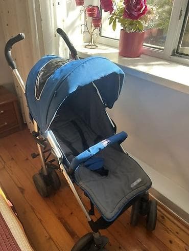 İki tutacaqlı araba, Chicco