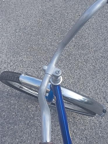 Охота и рыбалка: Şəhər gəzintiləri üçün rahat klassik velosiped - Rəng: mavi, parlaq — 4