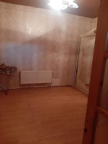 Həyət evi alıram: Satılır: həyəti olan fərdi yaşayış evi Ümumi təsvir: - Geniş həyəti — 5