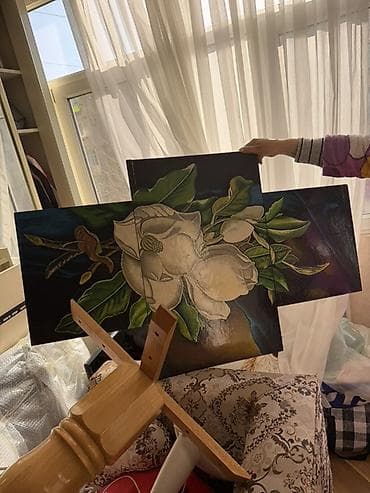 qlobus sekli: Rəsm əsəri – çoxhissəli dekorativ tablo - Mövzu: Ağ magnoliya çiçəyi — 1