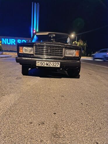 w210 disk: VAZ 2107, qara rəng, sedan. Xüsusiyyətlər: - Klassik “07” dizaynı — 10