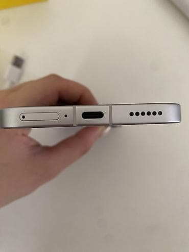 infinix 30 pro: Poco F7, 512 GB, rəng - Gümüşü, Sensor — 4