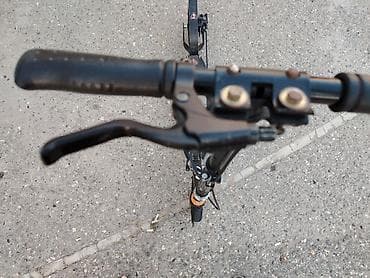 Samokatlar: Toksuz samokat el ve ayaq tormuzu isleyir bezi yerleri deyisib rolu — 5