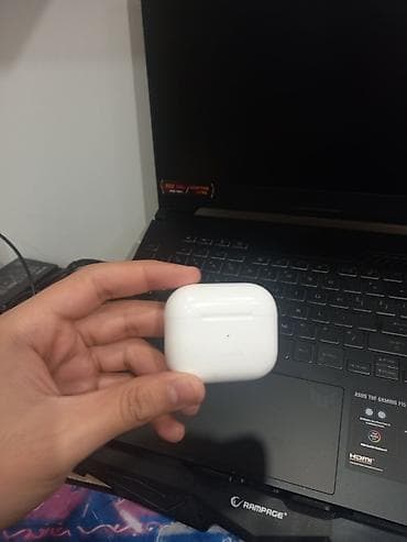 İşlənmiş Simsiz (Bluetooth) Qulaqcıqlar, rəng - Ağ
