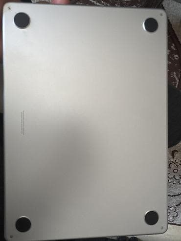 playsation 3: Apple MacBook M4 256/16 — Space Gray rəngdə, zərif alüminium gövdə — 2